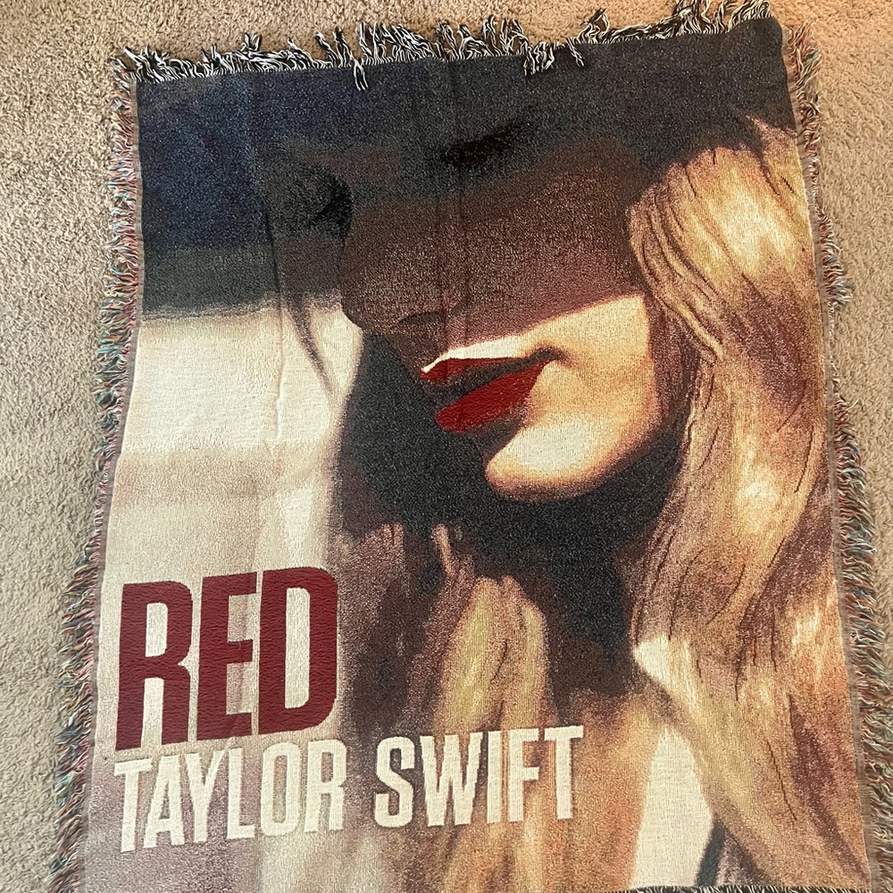 Taylor Swift Red Album Blanket